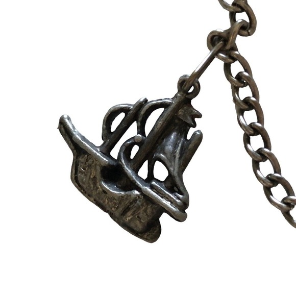 Antique Art Deco Metal Charm 7.￼25” Bracelet 5 Charms Ships Violin Binoculars - Picture 5 of 10